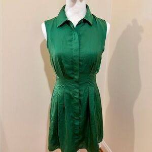 Lavand Emerald Green Sleeveless Satin Dress